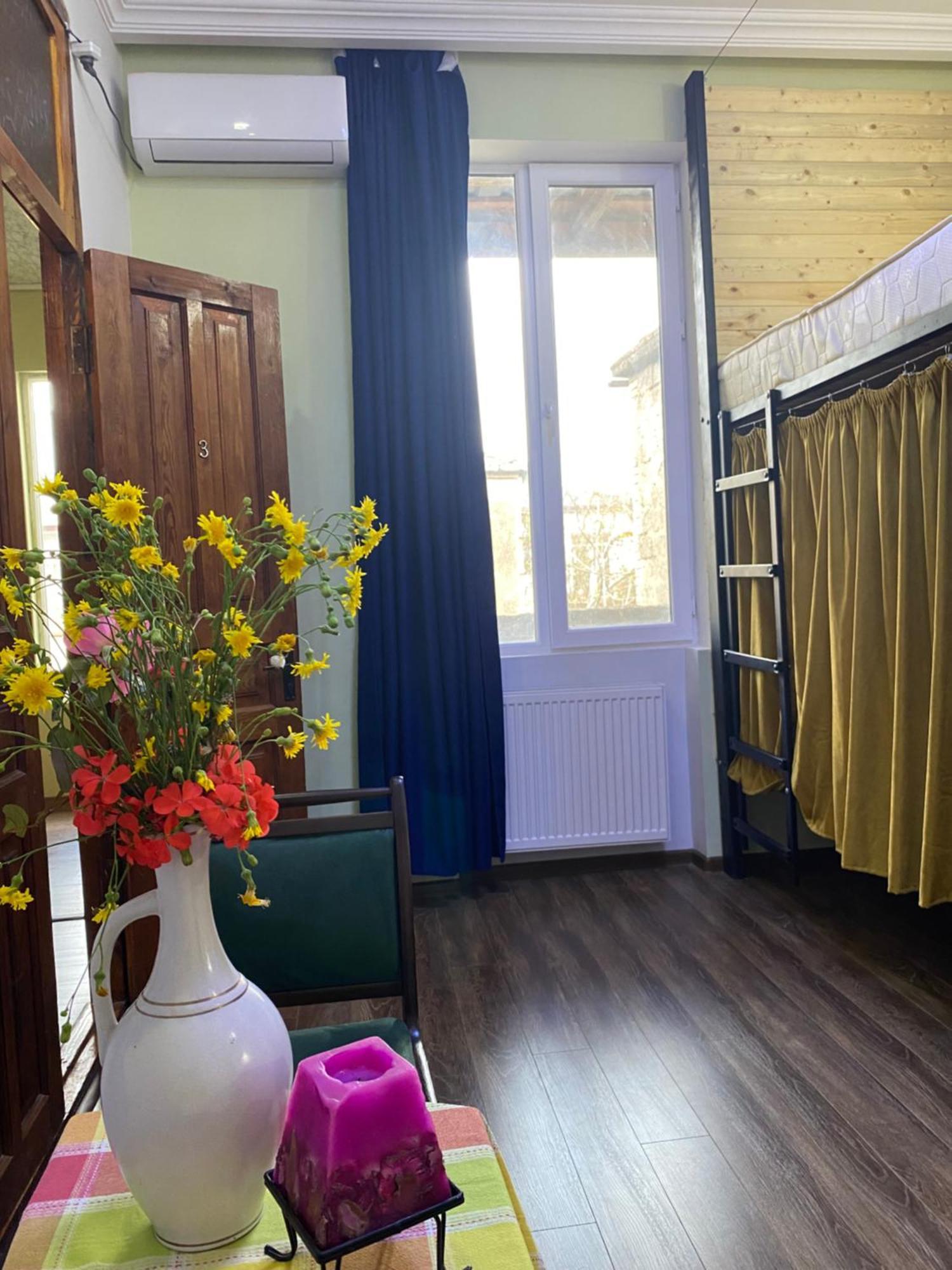 Hotel Relax Station Kutaisi Zewnętrze zdjęcie