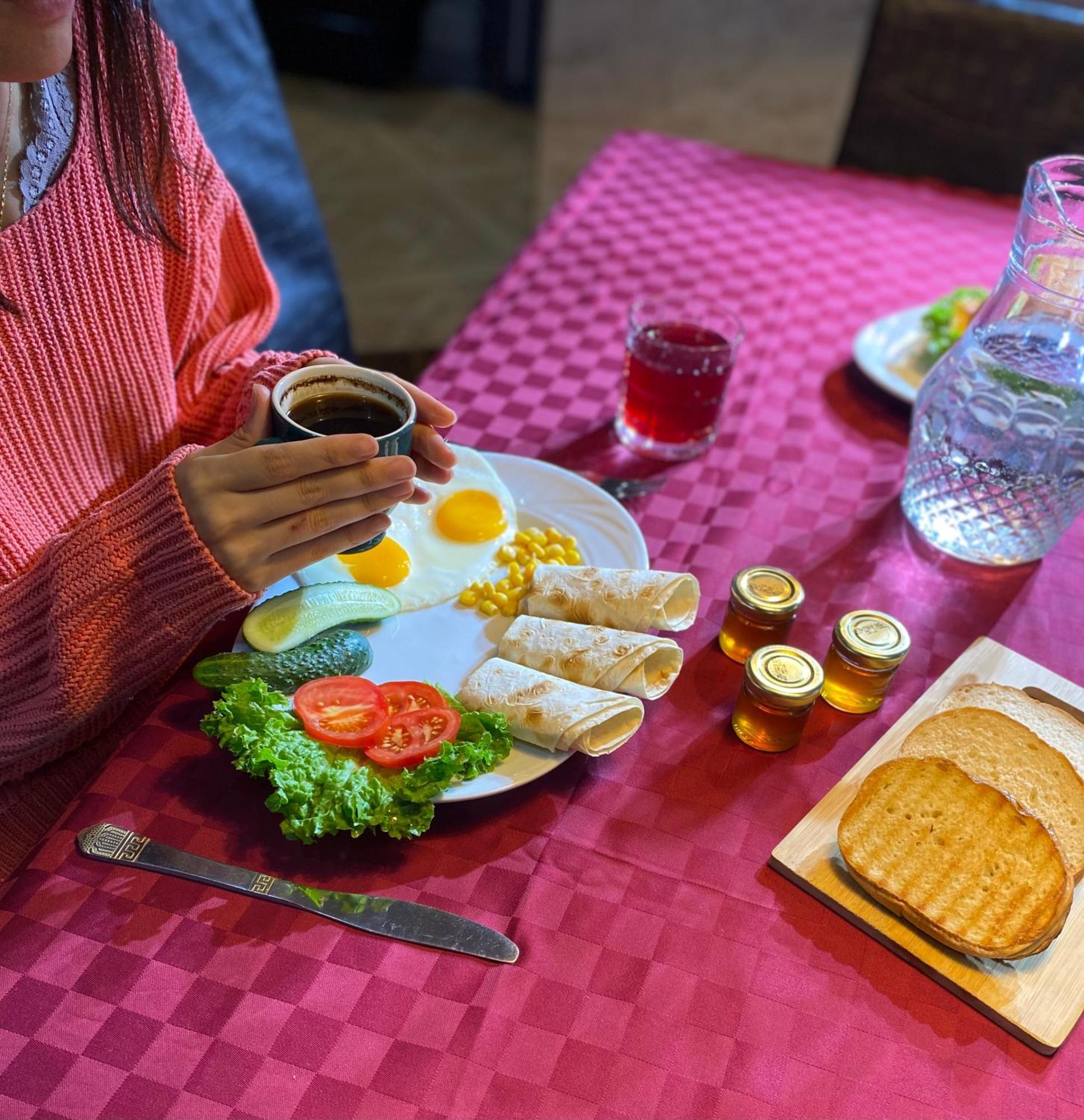 Hotel Relax Station Kutaisi Zewnętrze zdjęcie