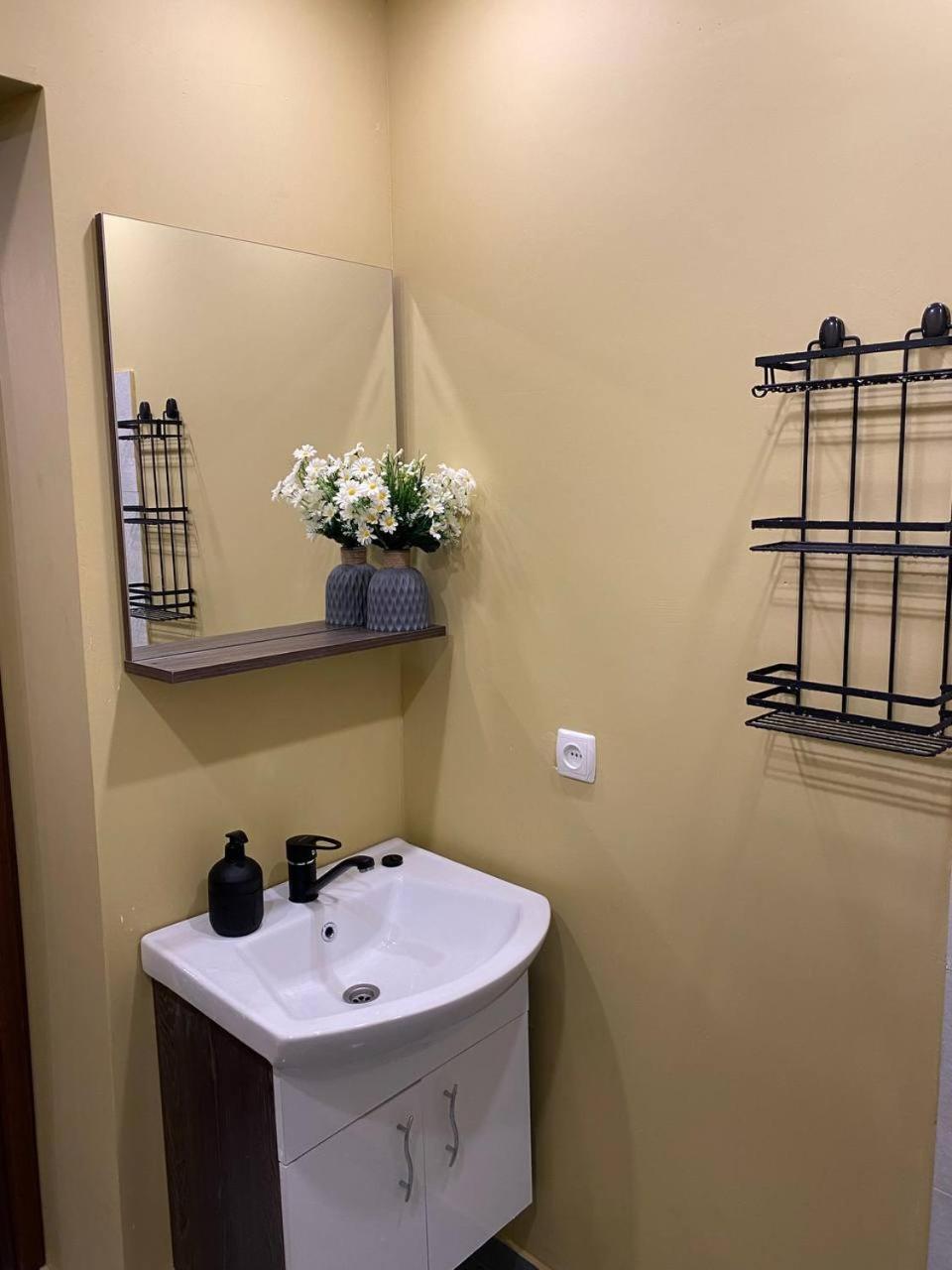 Hotel Relax Station Kutaisi Zewnętrze zdjęcie